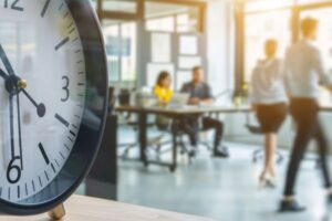 Control horario en trabajos por turnos claves para evitar desajustes