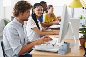 Cómo un buen registro horario ayuda a prevenir conflictos laborales